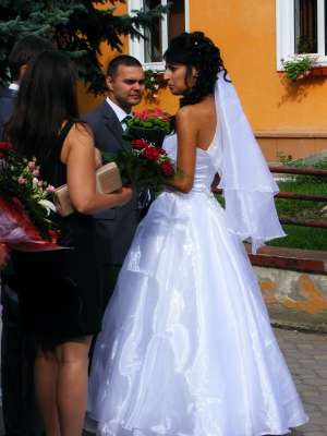vand rochie de mireasa