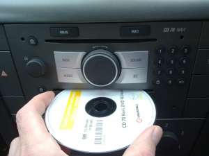 CD NAVIGATIE GPS OPEL CD 70/DVD90 NAVI Romania detaliata 2011