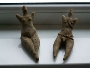 Figurine pre-dacice,  rep.