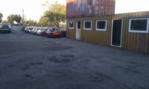 vand container birouri