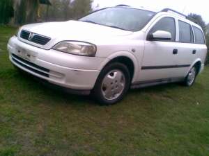 dezmembrez opel astra g