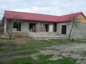 PUTINEIU CASA