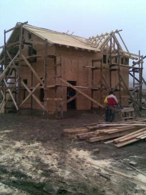Construim case din lemn