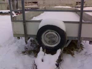 vand remorca 2000kg negociabil