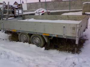 vand remorca 2000kg negociabil