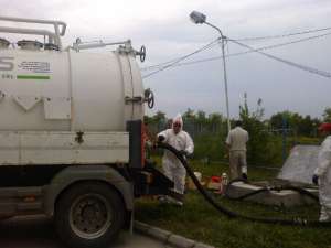 vindem: pompe de benzina,   spalatorii auto. AdBlue
