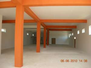 Vand spatiu comercial tip hala