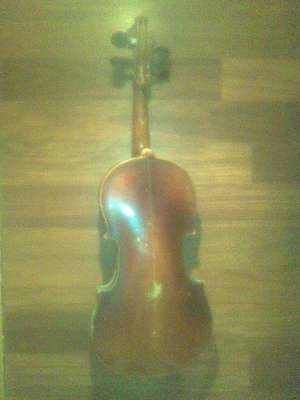 vand vioara Stradivarius