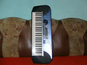 vand orga electronica yamaha psr 140  60 euro