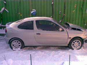 renault megane coupe avariat