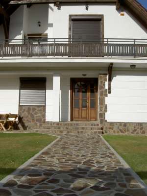 PIATRA SOCLU,  PIATRA GRADINA,  PIATRA DECORATIUNI,  PIATRA FASONATA