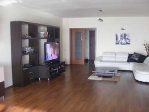 Apartament 3 camere de inchiriat
