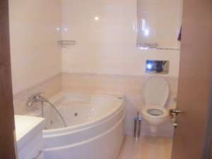Apartament 3 camere de inchiriat