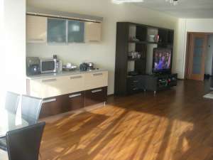 Apartament 3 camere de inchiriat