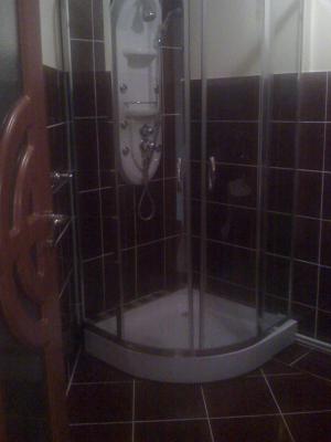 INCHIRIEZ  apartament   IN RESEDINTA  TIMISOARA