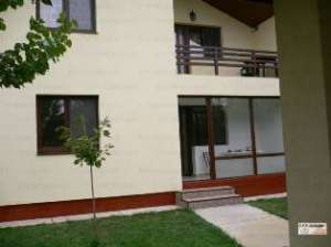 VANZARE VILA 2009