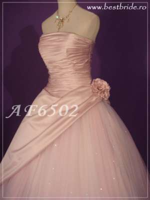inchiriere rochie de mireasa