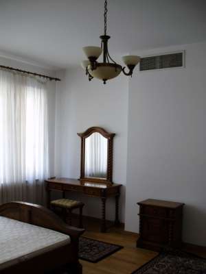 Oferte inchirieri rezidential -Sos.Kiseleffapartament 4 camere