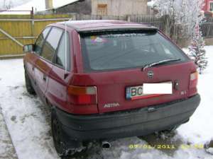 vand sau schimb astra f 93 ocazie
