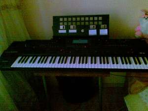 vand g800 , sau skimb cu keyboard