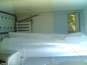 inchiriez apartament 2 camere in mangalia