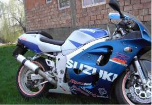 SUZUKI GSXR 600