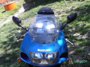 SUZUKI GSXR 600