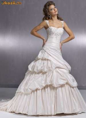 Rochie mireasa Maggie Sottero,      model Hampton,      stil printesa