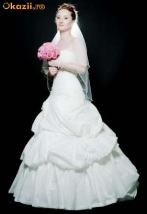 Rochie mireasa Maggie Sottero,      model Hampton,      stil printesa