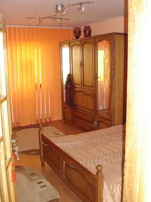 INCHIRIEZ APARTAMENT