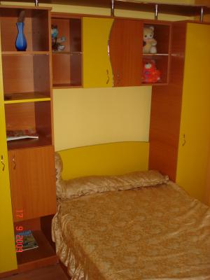 INCHIRIEZ APARTAMENT