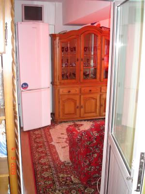 INCHIRIEZ APARTAMENT