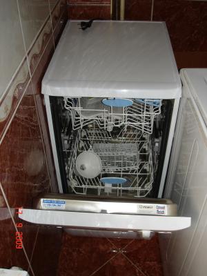 INCHIRIEZ APARTAMENT