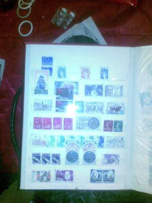 Vand timbre VECHI      FOARTE URGENT