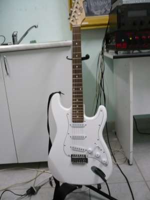 vand chitara electrica