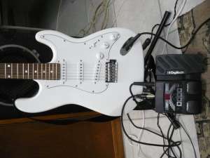 vand chitara electrica