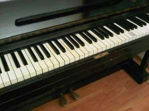 Vand pianina Gebruder Stingl