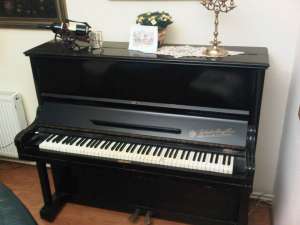Vand pianina Gebruder Stingl