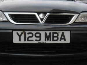 Dezmembrez Opel Vectra B 2001