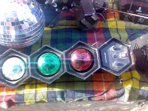 vand jocuri de lumini pt discoteca