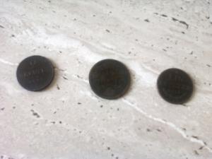 Vand urgent colectie monede si bacnote la pretul de 500 lei