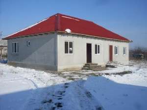 Vand casa in duplex in zona rezidentiala a orasului