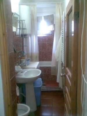 inchiriez apartament 2 camere in mangalia 2009