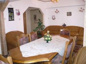 Inchiriez apartament 3 camere
