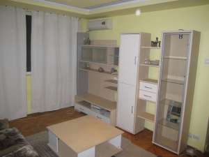 INCHIRIEZ APARTAMENT IN DRISTOR