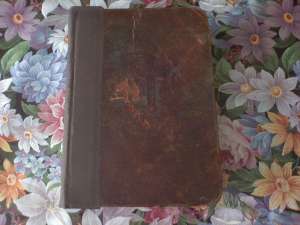 Biblie veche cu Yehova
