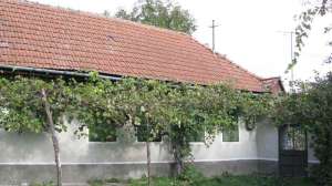 vand , schimb cu garsoniera casa imprejurimi brasov