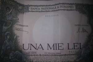 vand bacnote/monezi vechi romanesti sau straine