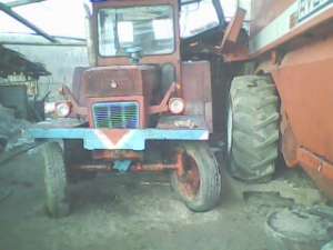 VAND TRACTOR U 650 SI UTILAJE