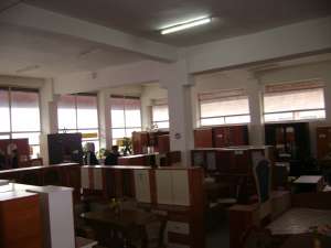 Spatiu comercial,    180mp in Tg-Jiu
